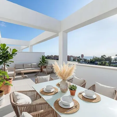 2br Modern Seaviews W Pool And Gym * Estepona