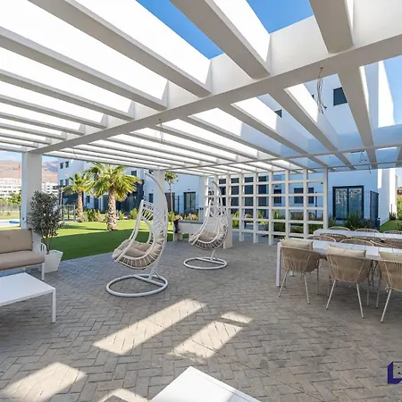 2br Modern Seaviews W Pool And Gym Estepona