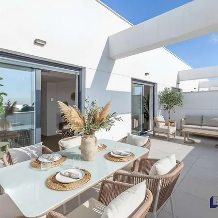 Appartement 2br Modern Seaviews W Pool And Gym